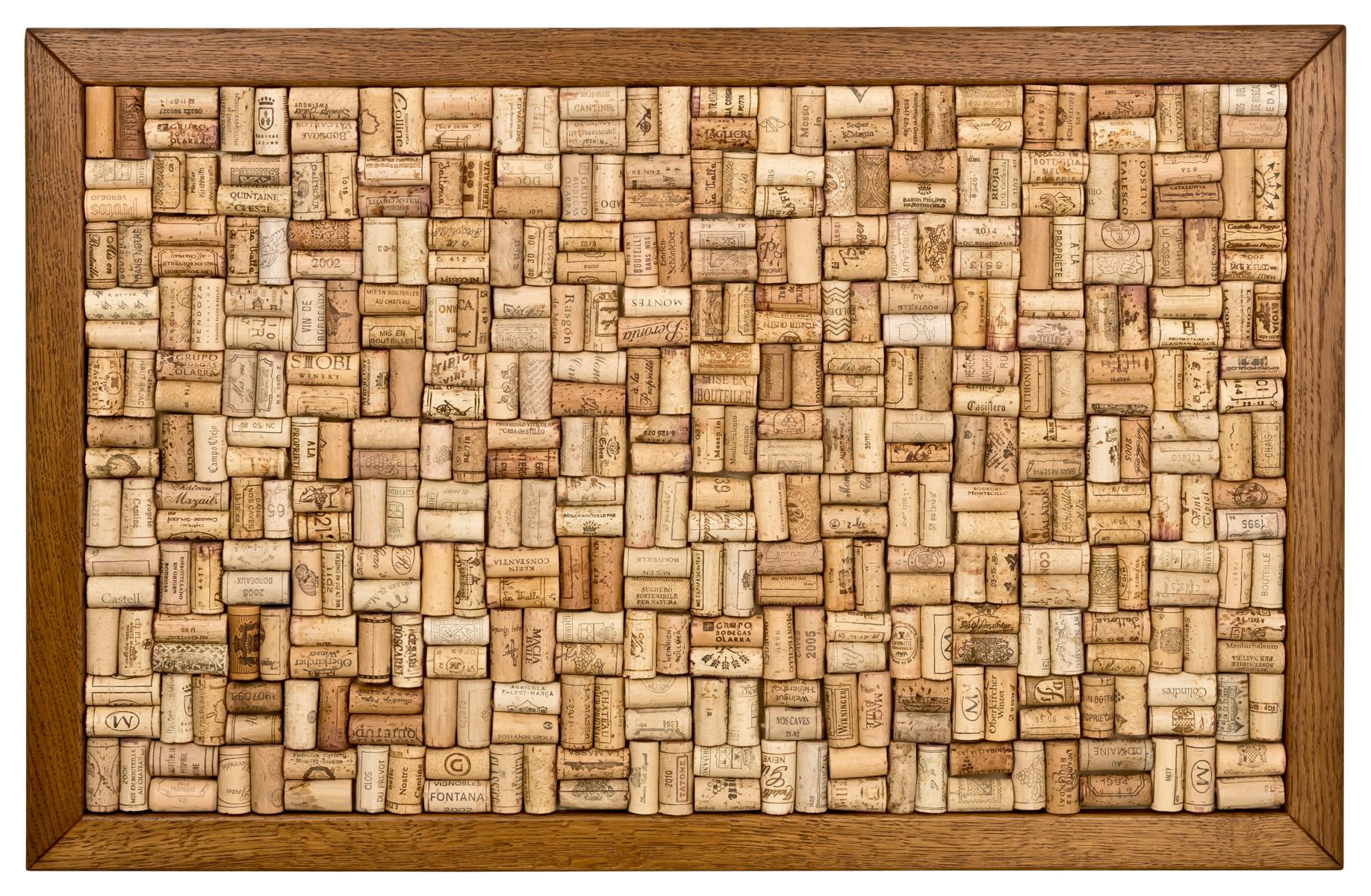Memoboard aus gebrauchten Weinkorken (Rahmen: Eiche Massivholz hell)