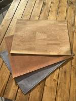 Tischsets aus Kork: verschiedenfarbige Korkuntersetzer aus Korkstoff: grau, braun, silber, naturfarben